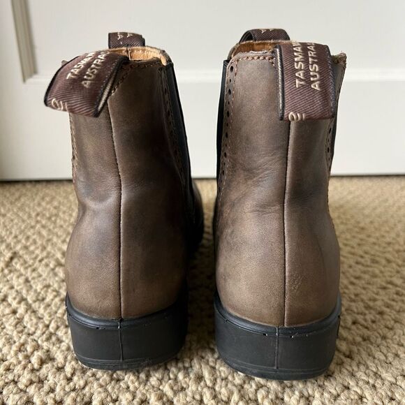 Blundstone #1351 High Top Boots in Rustic Brown - Picture 3 of 7